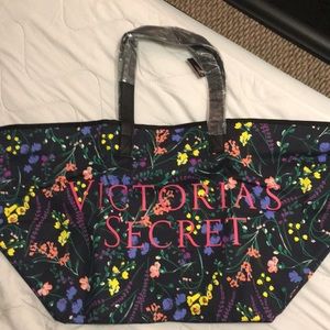 Victoria’s Secret tote bag